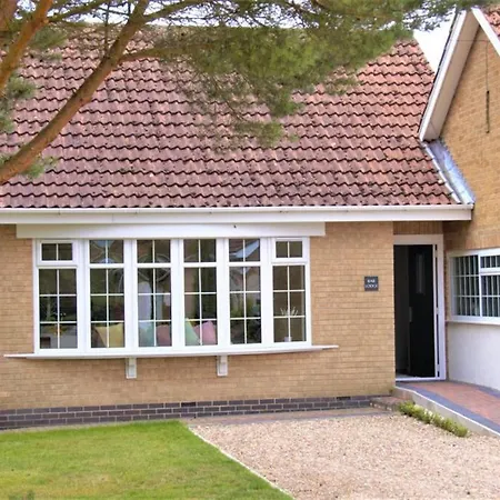 Bar Lodge At Broxa Long Riston Exterior photo