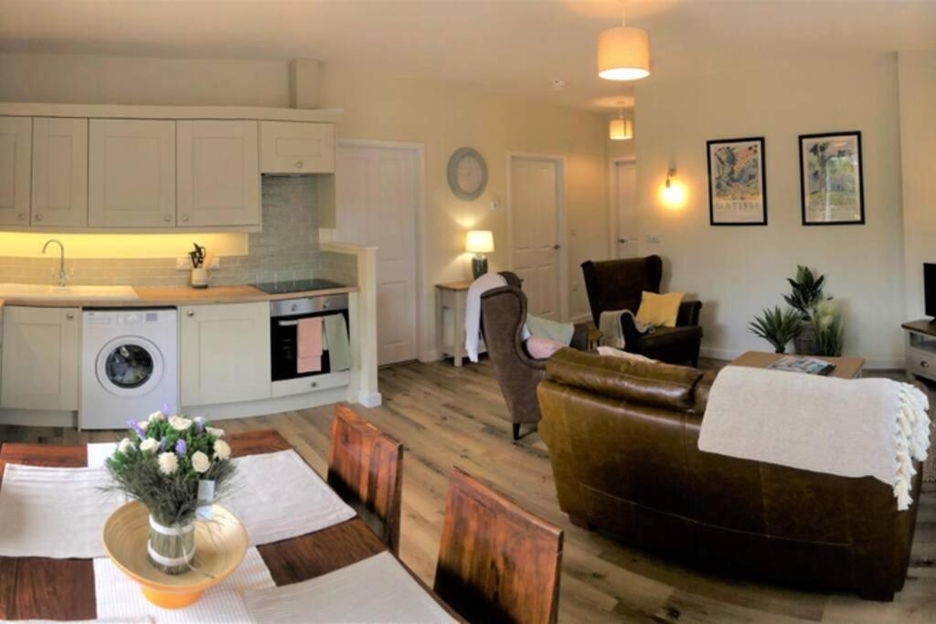 Bar At Broxa * Long Riston