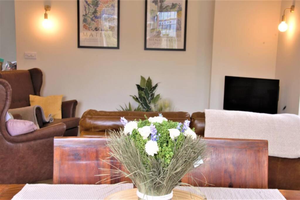 Bar At Broxa * Long Riston
